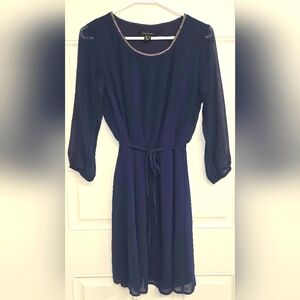 Beautiful Women's Size 6 Royal Blue Long-Sleeved Midi 👗 Dress.